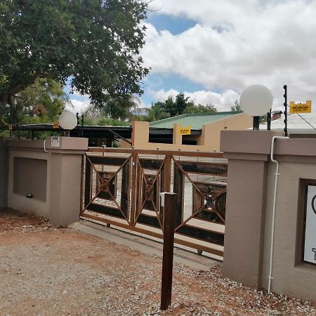 Gemutlich Guesthouse Upington Exterior foto