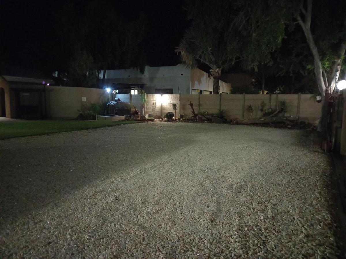 Gemutlich Guesthouse Upington Exterior foto