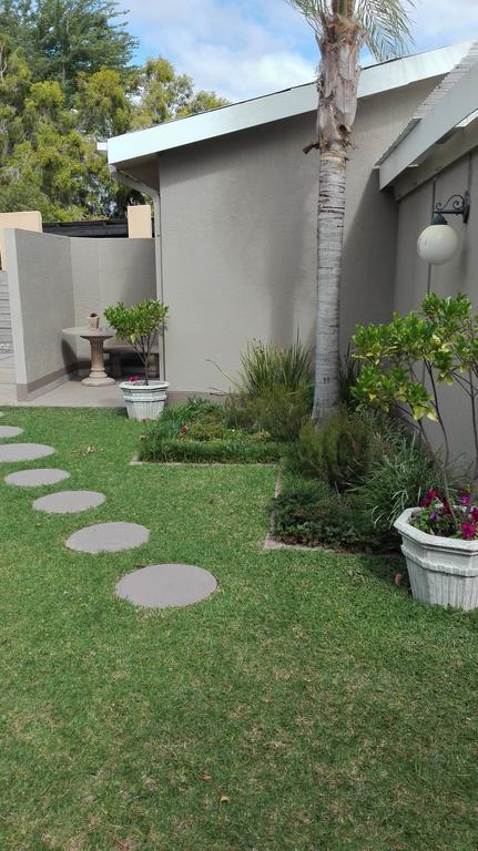 Gemutlich Guesthouse Upington Exterior foto