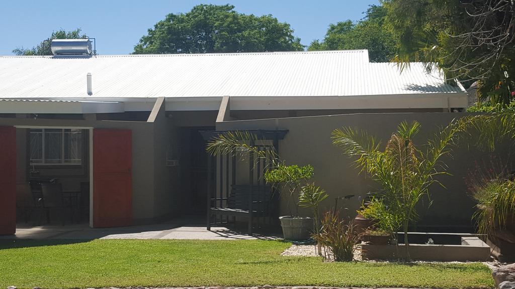 Gemutlich Guesthouse Upington Exterior foto