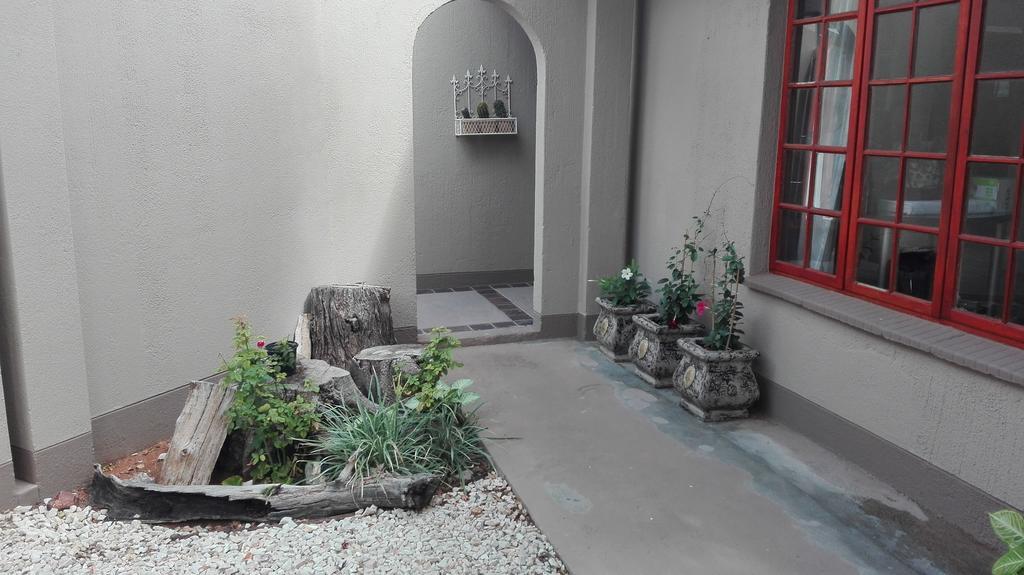 Gemutlich Guesthouse Upington Exterior foto