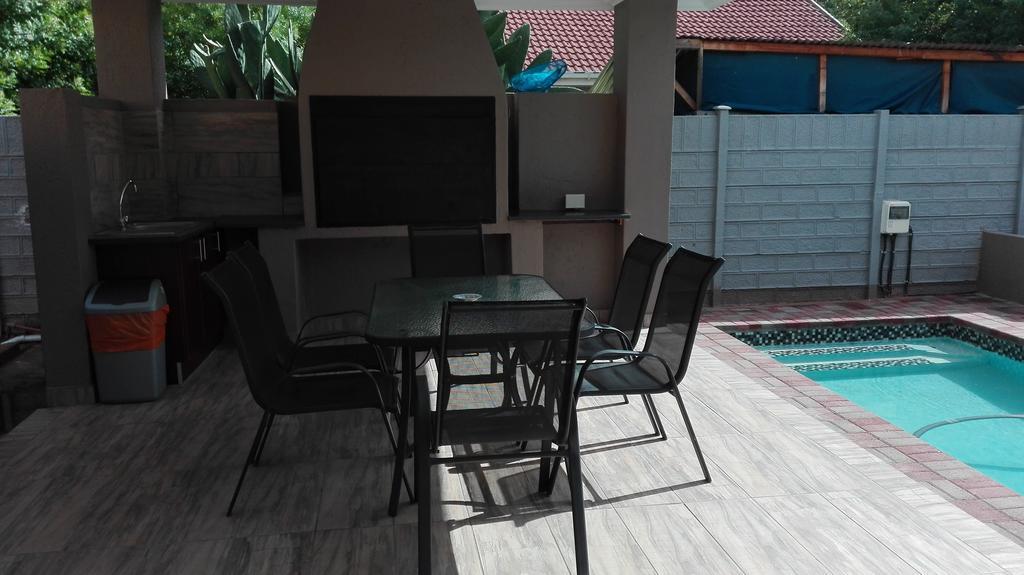 Gemutlich Guesthouse Upington Exterior foto